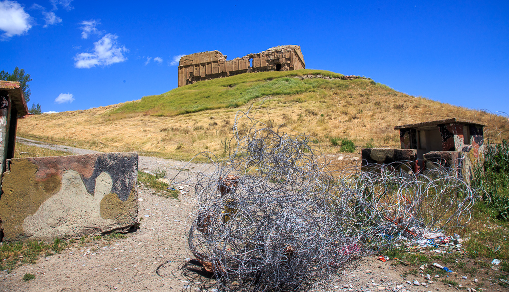 Başkale (Adamakert)